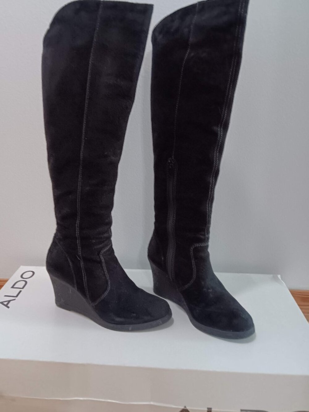 ALDO - Genuine Black Suede Boots - sz 38 (8US)